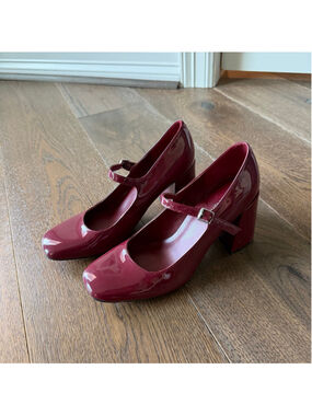 Marc Fisher Burgundy Patent Mary Jane Heels Size 8 Chunky Heel